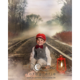 Babyfoto Kinderfoto Saar Saarland Pfalz Schienen Eisenbahn Laterne Herbst