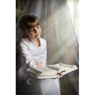 Fotograf Kinderfotografie Saar Pfalz Kommunion Konfirmation Schleier romantisch vintage MÃ¤dchen Buch