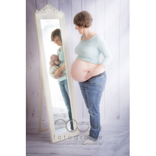 Fotografie Saar Pfalz Schwangerschaft Babybauch Maternity Spiegel vorher nachher 